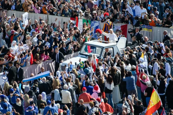 PAPA LEONE XIV, ROBERT FRANCIS PREVOST