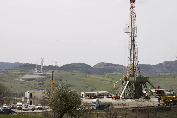 Foto Emiliano Albensi/LaPresse
04/04/2016 Corleto Perticara (PZ)
Cronaca
Petrolio: inchiesta Eni e Total in Basilicata
Nella foto: il pozzo di estrazione Gorgoglione 2, che fa parte del progetto Tempa Rossa di Total, in Basilicata