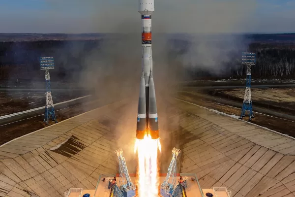 EUTELSAT AZIENDA INDUSTRIA AEROSPAZIALE LANCIO RAZZO RAZZI SATELLITE SATELLITI