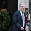 Regno Unito, vittoria storica dei Verdi nel feudo Labour. Disfatta per Starmer e pressione per le dimissioni: bye bye Sir Keir Regno Unito, vittoria storica dei Verdi nel feudo Labour. Disfatta per Starmer e pressione per le dimissioni: bye bye Sir Keir