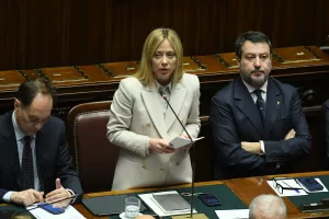 Giorgia Meloni, un anno di sola politica estera. Il Consiglio europeo di Bruxelles e quei dossier scomodi