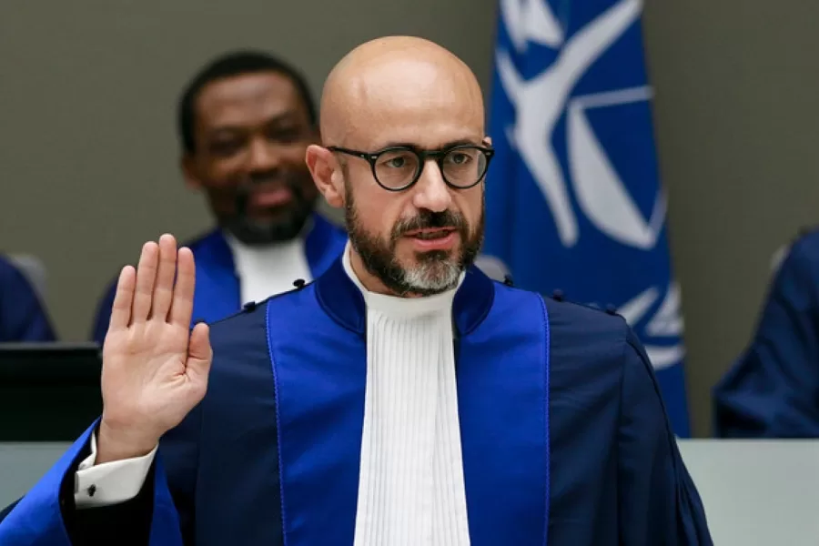 Putin si fermi, giù le mani dal giudice Aitala