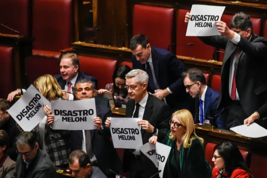 Giorgia, Manovra disastrosa. Magi allo scontro: “Scelte illiberali, democrazia in vendita”. 2026 cruciale per il governo