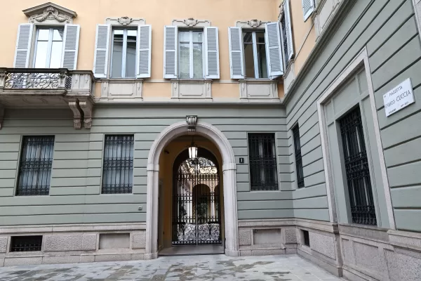 SEDE ESTERNO MEDIOBANCA PIAZZETTA CUCCIA