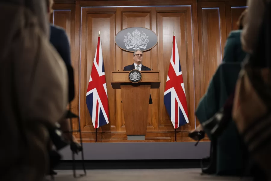 Britain’s Prime Minister Keir Starmer delivers a statement in the media briefing room of 9 Downing Street in central London, Monday, Jan. 19, 2026. (Jordan Pettitt/Pool Photo via AP)





Associate Press/ LaPresse
Only Italy and Spain