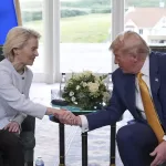 President Donald Trump shakes hands with European Commission President Ursula von der Leyen as they meet at the Trump Turnberry golf course in Turnberry, Scotland Sunday, July 27, 2025. (AP Photo/Jacquelyn Martin) 


Associated Press / LaPresse
Only italy and spain