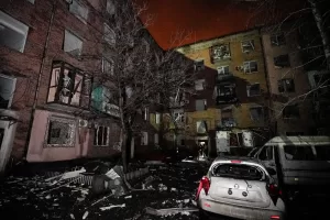 A view of a residential building damaged by a Russian strike in Kryvyi Rih, Ukraine, Thursday, Jan. 8, 2026. (AP Photo/Mykola Myrnyi)
Associate Press/ LaPresse
Only Italy and Spain A view of a residential building damaged by a Russian strike in Kryvyi Rih, Ukraine, Thursday, Jan. 8, 2026. (AP Photo/Mykola Myrnyi)
Associate Press/ LaPresse
Only Italy and Spain