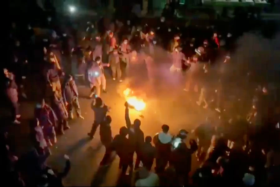 In this frame grab from footage circulating on social media shows protesters dancing and cheering around a bonfire as they take to the streets despite an intensifying crackdown as the Islamic Republic remains cut off from the rest of the world, in Tehran, Iran, Friday, Jan. 9, 2026.(UGC via AP)





Associate Press/ LaPresse
Only Italy and Spain