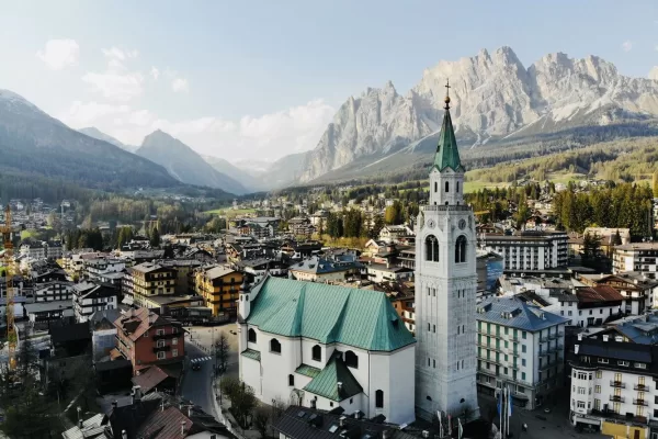 Milano-Cortina 2026, la geografia degli investimenti. Tra montagne di Serie A e di Serie B: pronta la fuga da Belluno