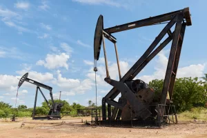 An abandoned oil pump jack stands in Cabimas, Venezuela, Wednesday, Jan. 7, 2026. (AP Photo/Edgar Frias)