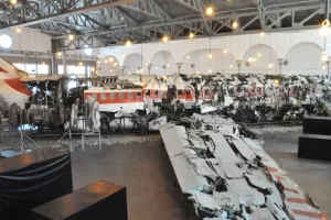 IL MINISTRO PIANTEDOSI AL MUSEO PER LA MEMORIA DI USTICA IL MINISTRO PIANTEDOSI AL MUSEO PER LA MEMORIA DI USTICA