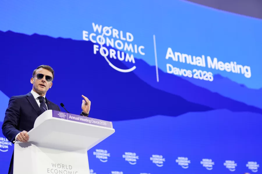 L’Eliseo punge il tycoon: “G7 a Parigi coi russi?”. Prova di tenuta della Nato sulla Groenlandia