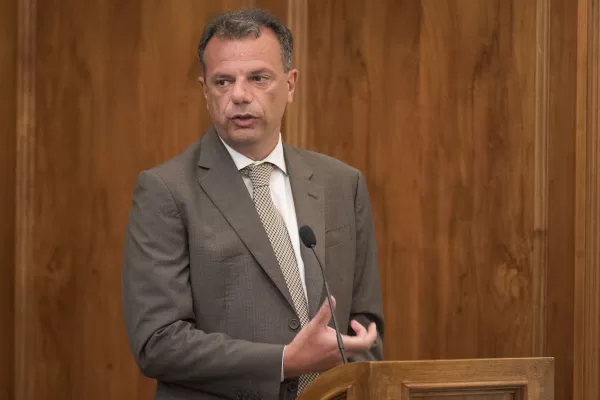 Scurria (FDI) eletto vicepresidente in Commissione Migrazione del Consiglio D’Europa: “Con Meloni il tema è al centro dell’agenda”