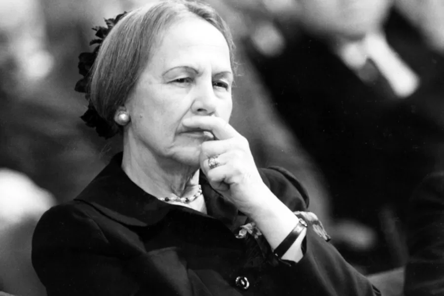 1992
Leonilde Iotti, detta Nilde (Reggio nell’Emilia, 10 aprile 1920 – Poli, 4 dicembre 1999), è stata una politica italiana
Nella foto: Nilde Iotti