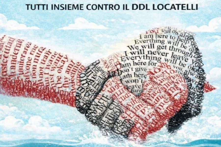 Caregiver in piazza contro il ddl Locatelli, contribuiti miseri e paletti stringenti: “La cura dei nostri cari è lavoro”