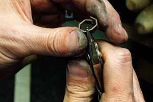 Veneto, il comparto orafo-gioielliero vicentino è un’eccellenza. Ma il 2025 ha segnato una brusca inversione