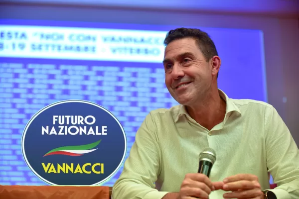 FUTURO NAZIONALE LOGO PARTITO ROBERTO  VANNACCI ELAB