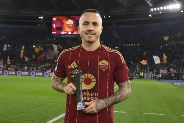 Roma’s Angelino during the Serie A Enilive soccer match between AS Roma and Napoli at the Rome’s Olympic stadium, Italy – Sunday, January 05, 2025. Sport – Soccer. (Photo by Fabrizio Corradetti / LaPresse)