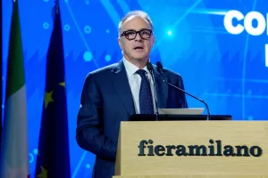 Emanuele Orsini alla Conferenza delle Ambasciatrici e degli Ambasciatori d’Italia nel mondo, Milano (Italia) Mercoledì 17 Dicembre 2025 (Foto Claudio Furlan/LaPresse)
Conference of Italian Ambassadors around the world, Milan (Italy) Wednesday, 17 December 2025 (Photo Claudio Furlan/LaPresse) Emanuele Orsini alla Conferenza delle Ambasciatrici e degli Ambasciatori d’Italia nel mondo, Milano (Italia) Mercoledì 17 Dicembre 2025 (Foto Claudio Furlan/LaPresse)
Conference of Italian Ambassadors around the world, Milan (Italy) Wednesday, 17 December 2025 (Photo Claudio Furlan/LaPresse)