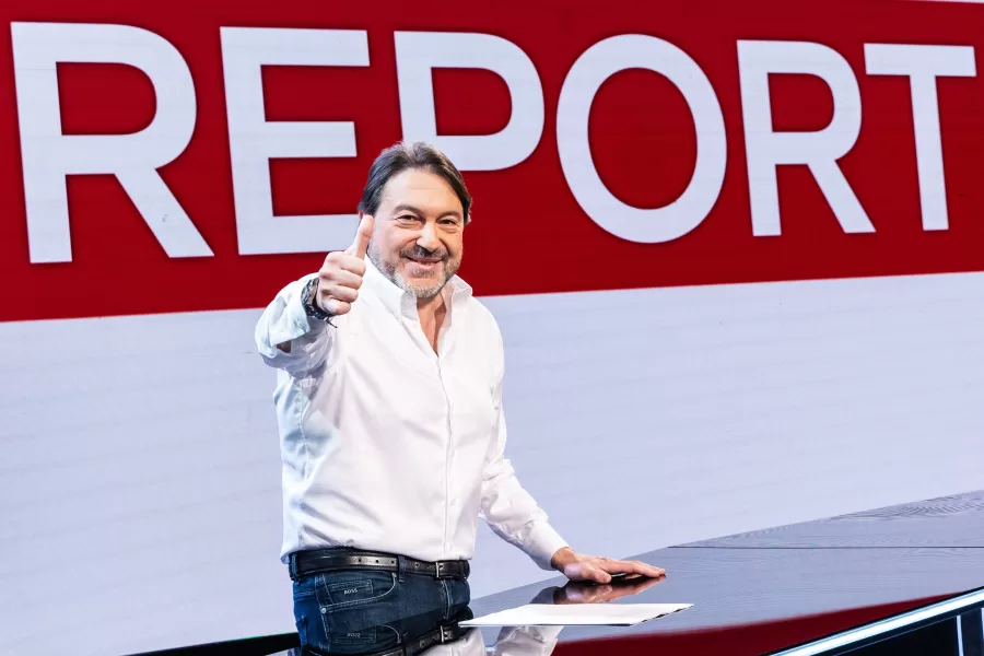 Il giornalista Sigfrido Ranucci negli studi della trasmissione di RAI 3 ‘Report’. Roma Venerdì 23 Gennaio  2026 (foto Mauro Scrobogna / LaPresse)  

 Journalist Sigfrido Ranucci in the studios of the RAI 3 program Report. Rome on Friday January 23 2026. (Photo by Mauro Scrobogna / LaPresse)