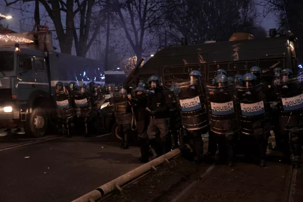 Scontri a corteo Nazionale in solidarietà al Centro Sociale Askatasuna di Corso Regina 47 a Torino, sgomberato lo scorso Dicembre 
 – Sabato, January 31, 2026. News  (Photo by Marco Alpozzi/Lapresse)

Clashes during the National march in solidarity with the Askatasuna Social Center in Corso Regina 47, Turin, evicted last December 
 – Saturday, January 31, 2026. News  (Photo by Marco Alpozzi/Lapresse)