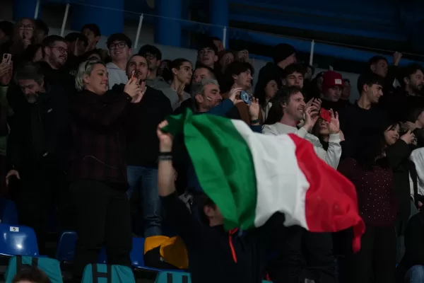 Stefania Costantini e Amos Mosaner of Italy compete with Estonia during the mixed doubles round robin phase of the curling competition at the 2026 Winter Olympics, in Cortina d’Ampezzo, Italy, Friday, Feb. 6, 2026. (AP Photo/Misper Apawu)
