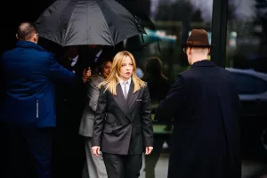 Il Presidente del Consiglio, Giorgia Meloni, allincontro informale dei leader dellUe presso il Castello di Alden Biesen a Bilzen-Hoeselt in Belgio, giovedì 12 Febbraio 2026 (Foto Filippo Attili/Palazzo Chigi/LaPresse)
DISTRIBUTION FREE OF CHARGE – NOT FOR SALE – Obbligatorio citare la fonte LaPresse/Palazzo Chigi/Filippo Attili Il Presidente del Consiglio, Giorgia Meloni, allincontro informale dei leader dellUe presso il Castello di Alden Biesen a Bilzen-Hoeselt in Belgio, giovedì 12 Febbraio 2026 (Foto Filippo Attili/Palazzo Chigi/LaPresse)
DISTRIBUTION FREE OF CHARGE – NOT FOR SALE – Obbligatorio citare la fonte LaPresse/Palazzo Chigi/Filippo Attili