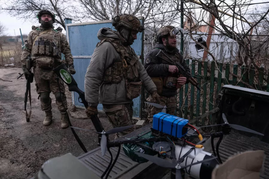 Guerra in Ucraina, Trump incalza Zelensky per la ‘pace’ mentre Putin continua a bombardare