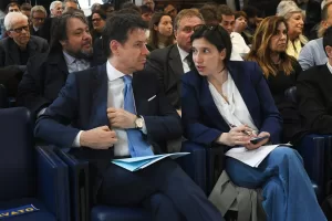 GIUSEPPE CONTE POLITICO ELLY SCHLEIN POLITICA GIUSEPPE CONTE POLITICO ELLY SCHLEIN POLITICA