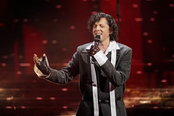 Ermal Meta performs during the 76th edition of the Sanremo Italian Song Festival at the Ariston Theatre in Sanremo, northern Italy – Wednesday, February 25, 2026. Entertainment. (Photo by Marco Alpozzi/LaPresse)