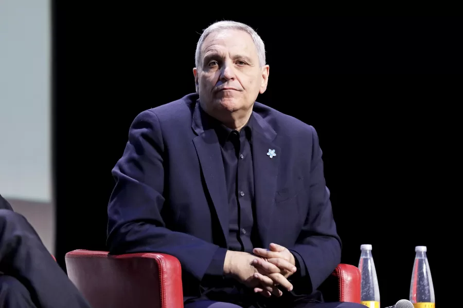 MAURIZIO DE GIOVANNI SCRITTORE