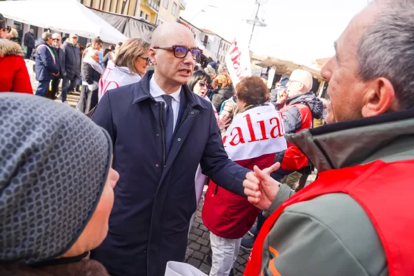 Veneto, il campo largo mostra le sue crepe. La vera partita è a Venezia per il successore di Brugnaro