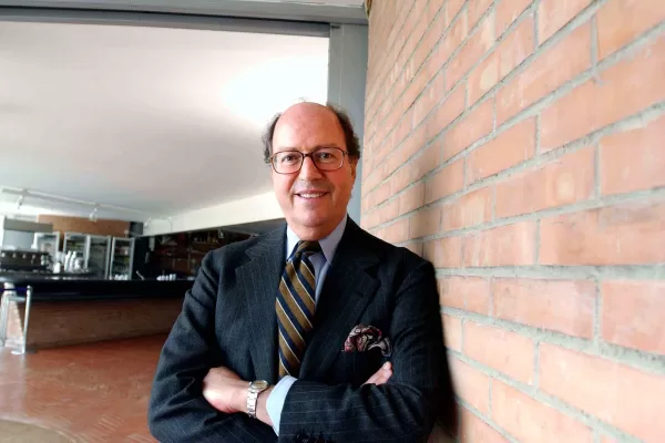 MARIANO RUBINACCI LONDON HOUSE MARIANO RUBINACCI LONDON HOUSE