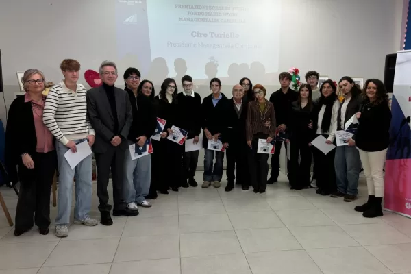 Napoli, Manageritalia Campania consegna 74 borse di studio ai giovani talenti: “Promuoviamo la cultura del merito” Napoli, Manageritalia Campania consegna 74 borse di studio ai giovani talenti: “Promuoviamo la cultura del merito”