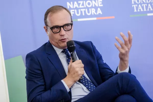 La dura settimana di Tommaso Cerno: dagli ascolti bassi alle accuse di nepotismo. Ma la Rai paga ancora bene