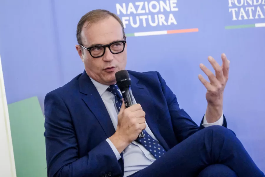 La dura settimana di Tommaso Cerno: dagli ascolti bassi alle accuse di nepotismo. Ma la Rai paga ancora bene