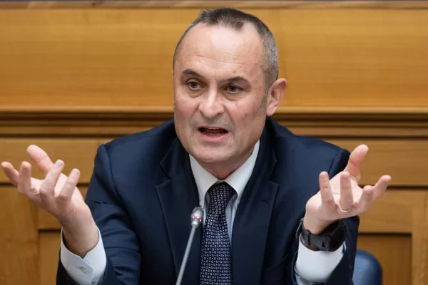 Enrico Costa FI in occasione della conferenza stampa di presentazione della pubblicazione di “Alle 4 del mattino, storie di vite stravolte”, pubblicazione-rassegna stampa di 100 casi di ingiuste detenzioni raccolti a cura di Enrico Costa. Camera dei Deputati, Roma Mercoledì 14 Gennaio  2026 (foto Mauro Scrobogna / LaPresse)  

Enrico Costa on the occasion of the press conference presenting the publication of “At 4 AM, Stories of Turned Lives,” a press review of 100 cases of wrongful imprisonment, edited by Enrico Costa. Chamber of Deputies, Rome, Wednesday January 14 2026. (Photo by Mauro Scrobogna / LaPresse)