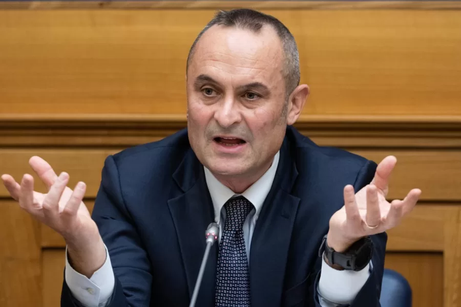 Enrico Costa FI in occasione della conferenza stampa di presentazione della pubblicazione di “Alle 4 del mattino, storie di vite stravolte”, pubblicazione-rassegna stampa di 100 casi di ingiuste detenzioni raccolti a cura di Enrico Costa. Camera dei Deputati, Roma Mercoledì 14 Gennaio  2026 (foto Mauro Scrobogna / LaPresse)  

Enrico Costa on the occasion of the press conference presenting the publication of “At 4 AM, Stories of Turned Lives,” a press review of 100 cases of wrongful imprisonment, edited by Enrico Costa. Chamber of Deputies, Rome, Wednesday January 14 2026. (Photo by Mauro Scrobogna / LaPresse)