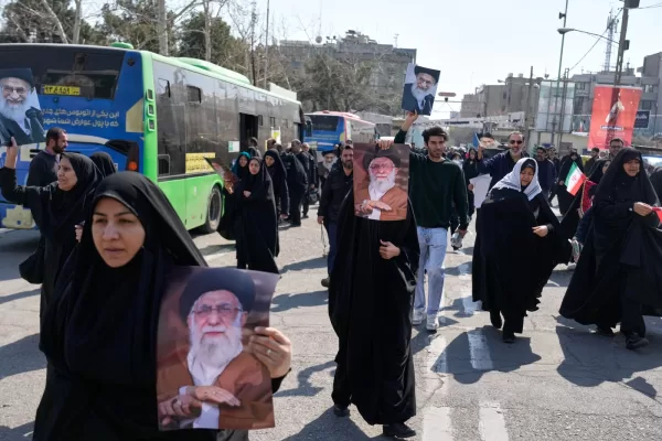 La Terza opzione di Teheran. Oltre il regime, la sfida della transizione democratica