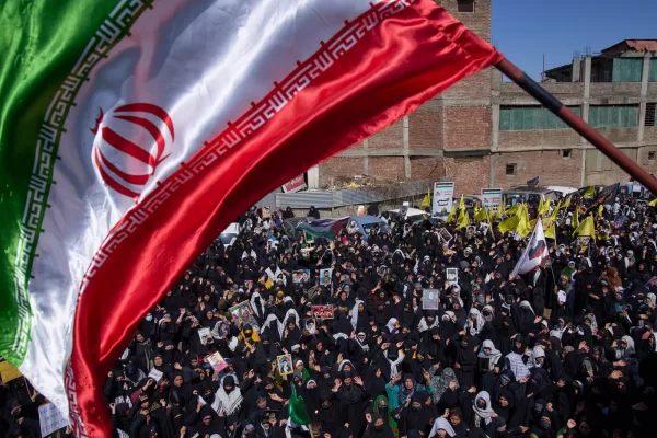 Shia Muslim women protesting against the United States and Israel and expressing solidarity with Iran and Palestinians in Gaza, shout slogans during the annual Al-Quds (Jerusalem) Day rally, in Magam, north of Srinagar, Indian controlled Kashmir, Friday, March 13, 2026. (AP Photo/Dar Yasin)





Associate Press/ LaPresse
Only Italy and Spain