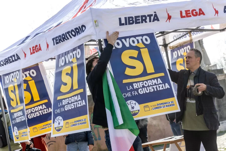campagna della Lega  per il Sì al referendum sulla magistratura. Roma, Sabato 14 Marzo 2026  (foto Mauro Scrobogna / LaPresse)

Lega campaign for a “Yes” vote in the referendum on the judiciary. Rome, Saturday March 14 2026 (photo by Mauro Scrobogna / LaPresse)