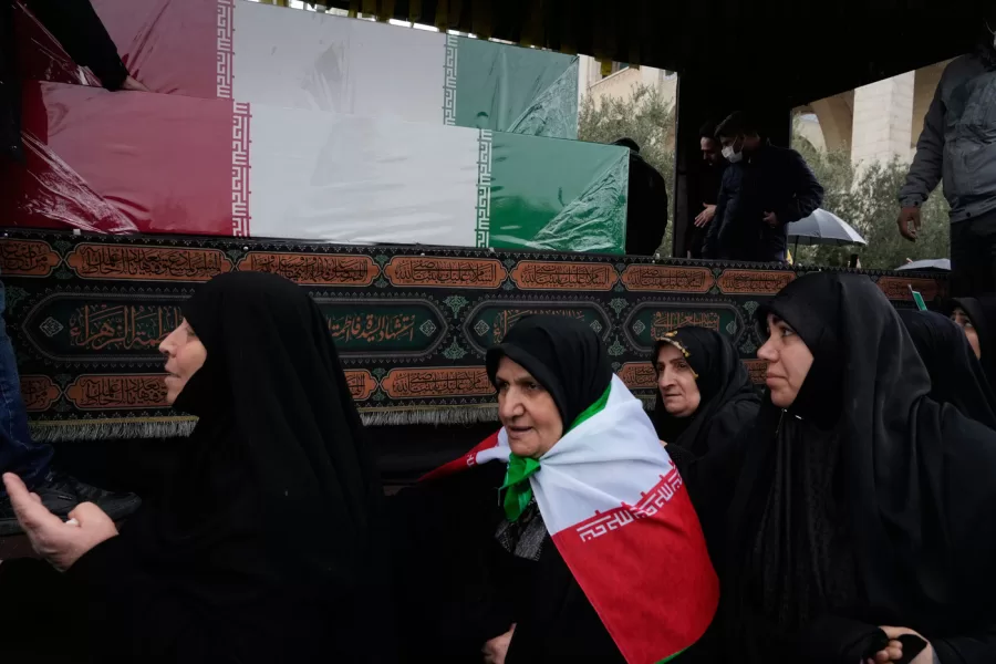 Women follow a truck carrying the flag draped coffins of Iran’s intelligence minister Esmail Khatib and, according to Iranian officials, his wife and daughter, during a funeral procession in Tehran, Iran, Friday, March 20, 2026. (AP Photo/Vahid Salemi)





Associate Press/ LaPresse
Only Italy and Spain
