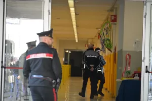 Alunno 13enne accoltella la professoressa a Trescore Balneario. La scena ripresa col cellulare