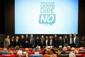 GIUSEPPE  MONGELLI  REFERENTE TRIBUNALE DI FOGGIA  GIULIA ROMANAZZI  REFERENTE TRIBUNALE DI BARI  ROSSELLA  CALIA   DI PINTO   REFERENTE  TRIBUNALE  DI BARI   DON ANGELO CASSANO  REFERENTE ASSOCIAZIONE  LIBERA    ANTONIO  STORNAIOLO ATTORE   E MODERATORE   MARCO   GUIDA   COORDINATORE  COMITATO  GIUSTO DIRE NO     MARIA  PIA  VIGGILANTE   PRESIDENTE ASSOCIAZIONE LA GIRAFFA    DONATELLA   CURTOTTI  DOCENTE  E PRESIDENTE DI DIRITTO PROCESSUALE   PENALE   UNIVERSITA’  DI  FOGGIA   ILARIA   CASU  MAGISTRATO  E COORDINATRICE COMITATO  GIUSTO DIRE  NO      ANTONELLA CAFAGNA  PRESIDENTE   ANM  TRIBUNALE DI BARI  PAOLA CESARONI  GIUDICE TRIBUNALE DI BARI  COMPONENTE   DEL COORDINAMENTO   COMITATO TERRITORIALE  PER IL NO