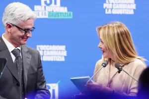 Meloni al Parenti: la premier stanca tiene duro per il Referendum. Con lei in campo il Sì prende quota