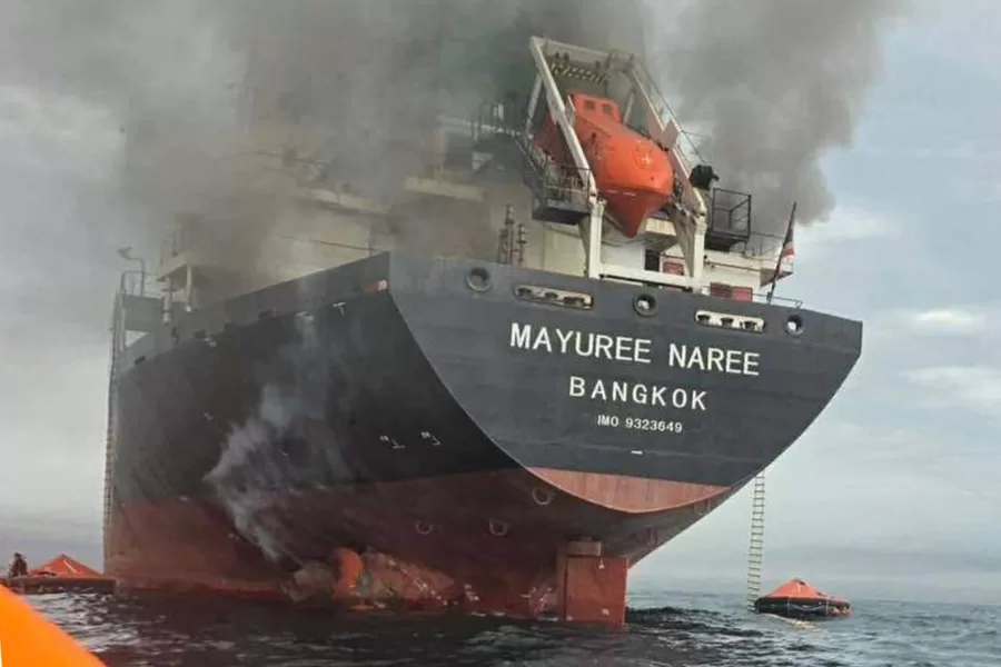 This image released by the Royal Thai Navy shows Thai cargo ship, Mayuree Naree, that was struck and set ablaze in the Strait of Hormuz Wednesday, March 11, 2026. (Royal Thai Navy via AP) 


Associated Press. / LaPresse
Only italy and spain