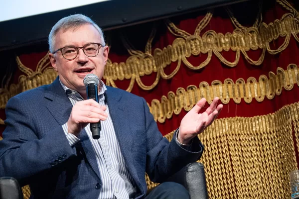 Apertura 9a edizione di Biennale Democrazia dal titolo “Guerra e pace”, incontro “Come finiscono le guerre” con Alessandro Barbero in dialogo con Manuela Ceretta  Nella foto: Alessandro Barbero – Mercoledì, Marzo 26, 2025. News  (Photo by Marco Alpozzi/Lapresse)

Biennial Democracy 9th edition opening called War and Peace, talk How Wars End with Alessandro Barbero in dialogue with Manuela Ceretta – Wednesday, March 26, 2025. News  (Photo by Marco Alpozzi/Lapresse)