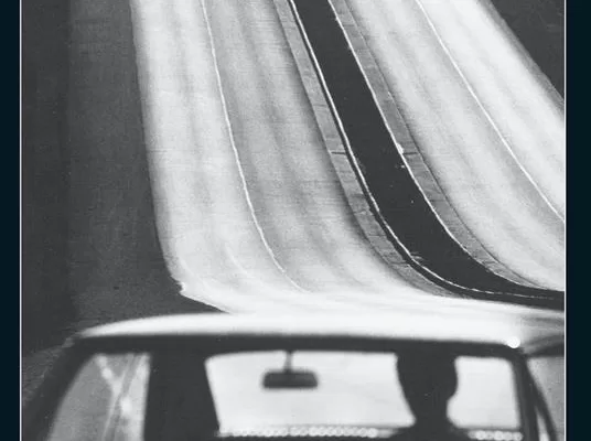 Raymond Chandler: più per il gusto di leggerlo che per capire chi è l’assassino. La seducente “sorellina”