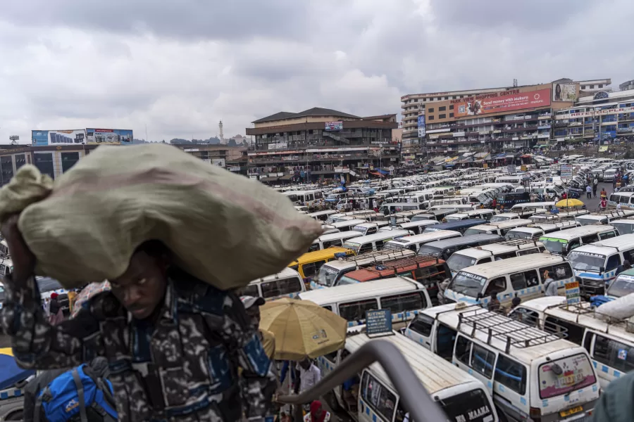 A sea of minibuses sit at the old taxi park near the city’s largest market, Saturday, Nov. 23, 2024, in Kampala, Uganda. (AP Photo/David Goldman)


Associated Press/LaPresse