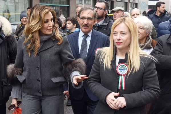 DANIELA SANTANCHE’

IGNAZIO LA RUSSA FRATELLI D’ITALIA

GIORGIA MELONI FRATELLI D’ITALIA